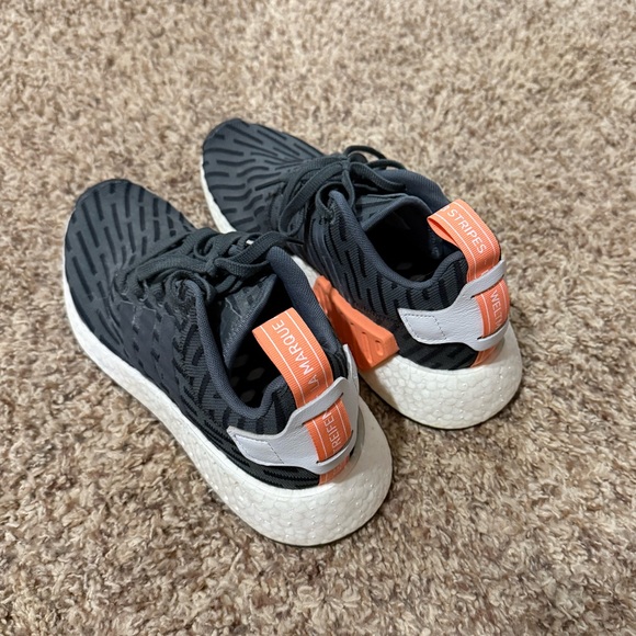 Adidas NMD R2 - Picture 3 of 3